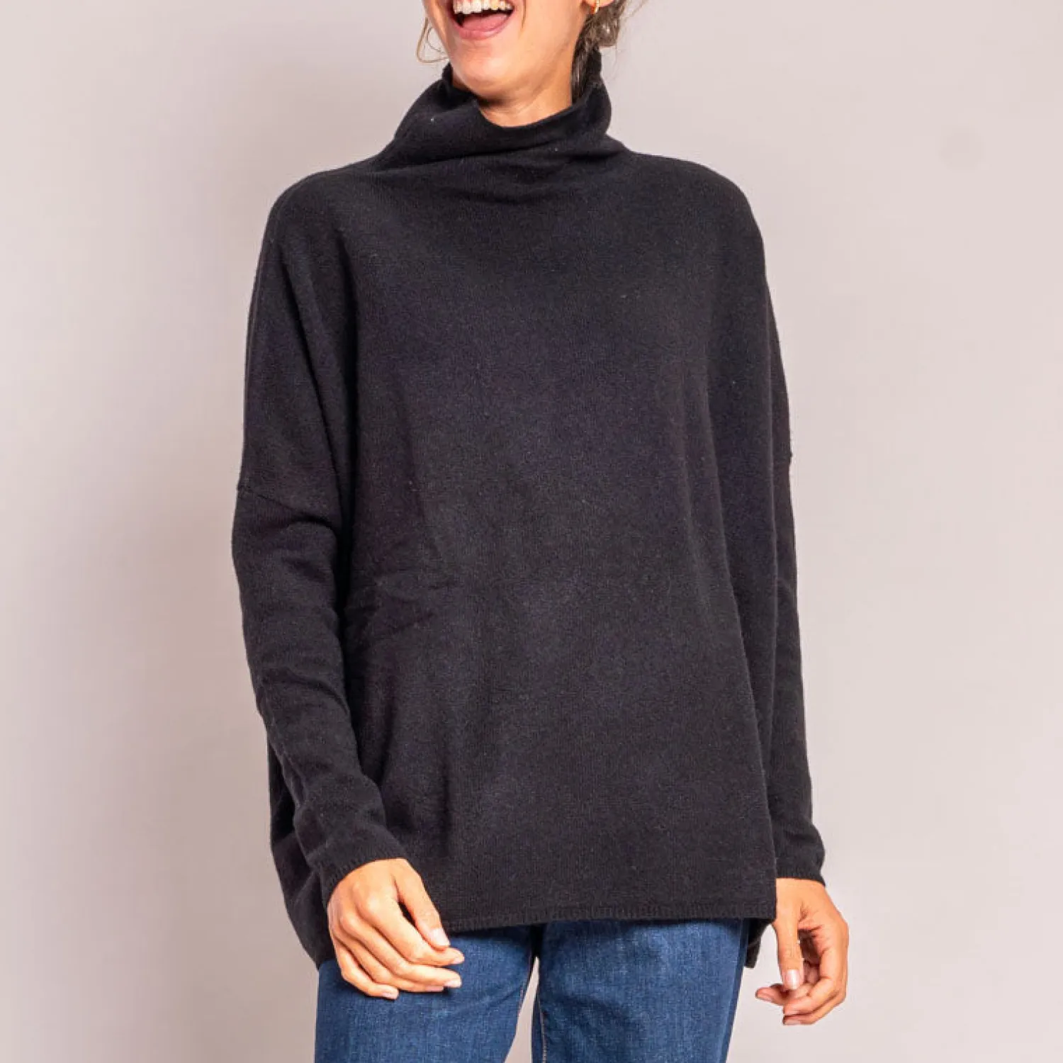 CASH CA Classic Boxy Funnel Neck Knit In Black