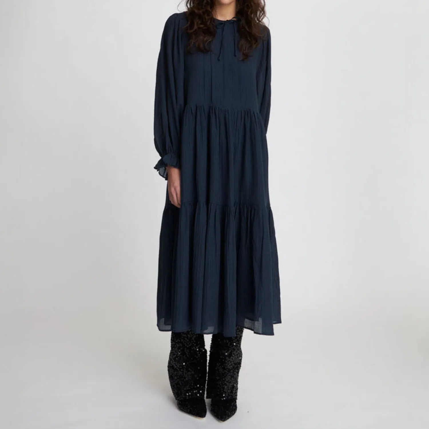 STELLA NOVA Crispy Midi Dress In Navy