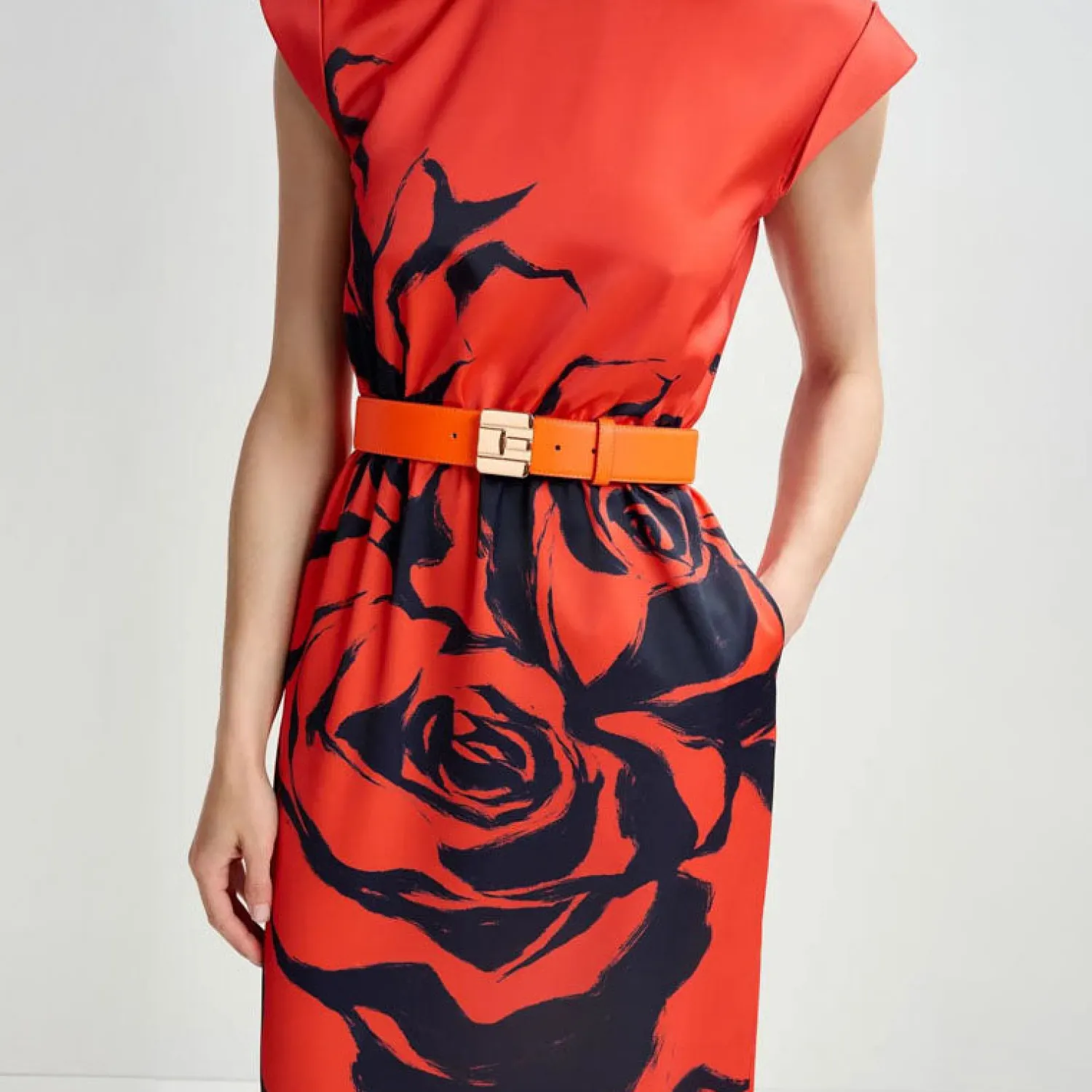 ESSENTIEL ANTWERP Gelt Logo Buckle Leather Belt In Poppy Field