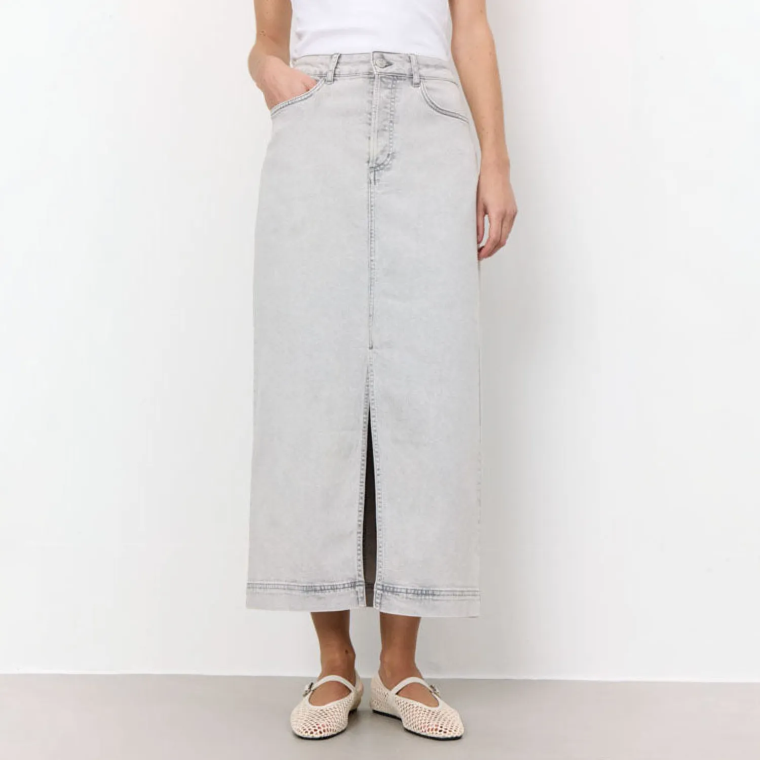 LEVETE ROOM Gill 1 Denim Maxi Skirt In Icy Grey