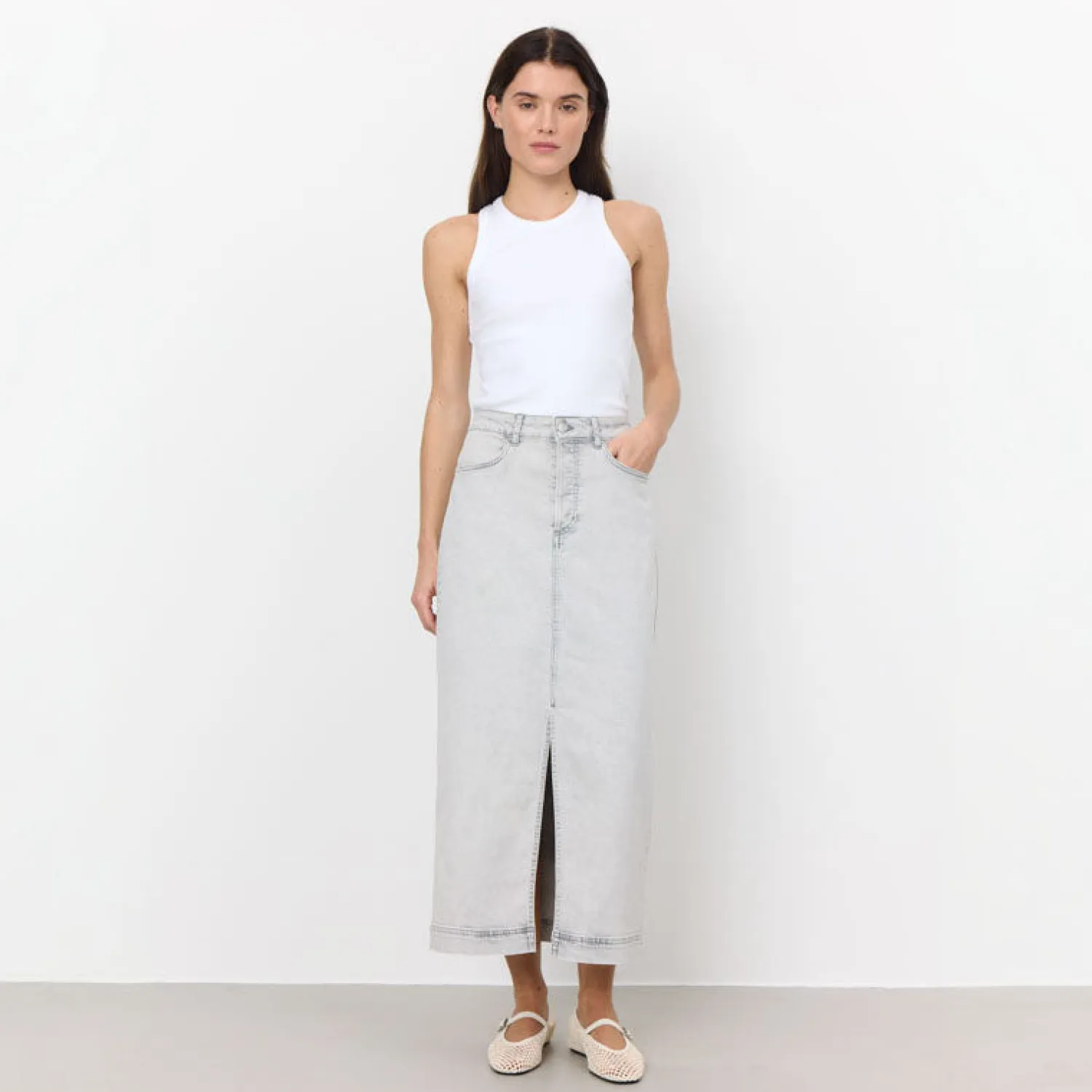 LEVETE ROOM Gill 1 Denim Maxi Skirt In Icy Grey