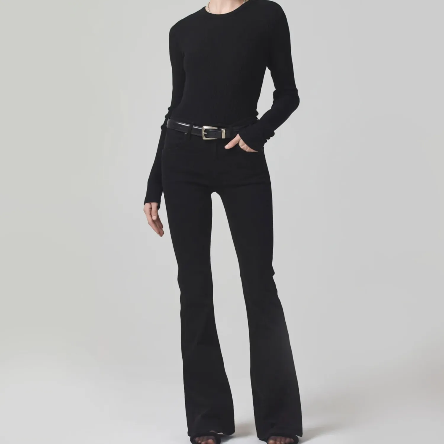 CITIZENS OF HUMANITY Isola Flare Jeans In Plush Black