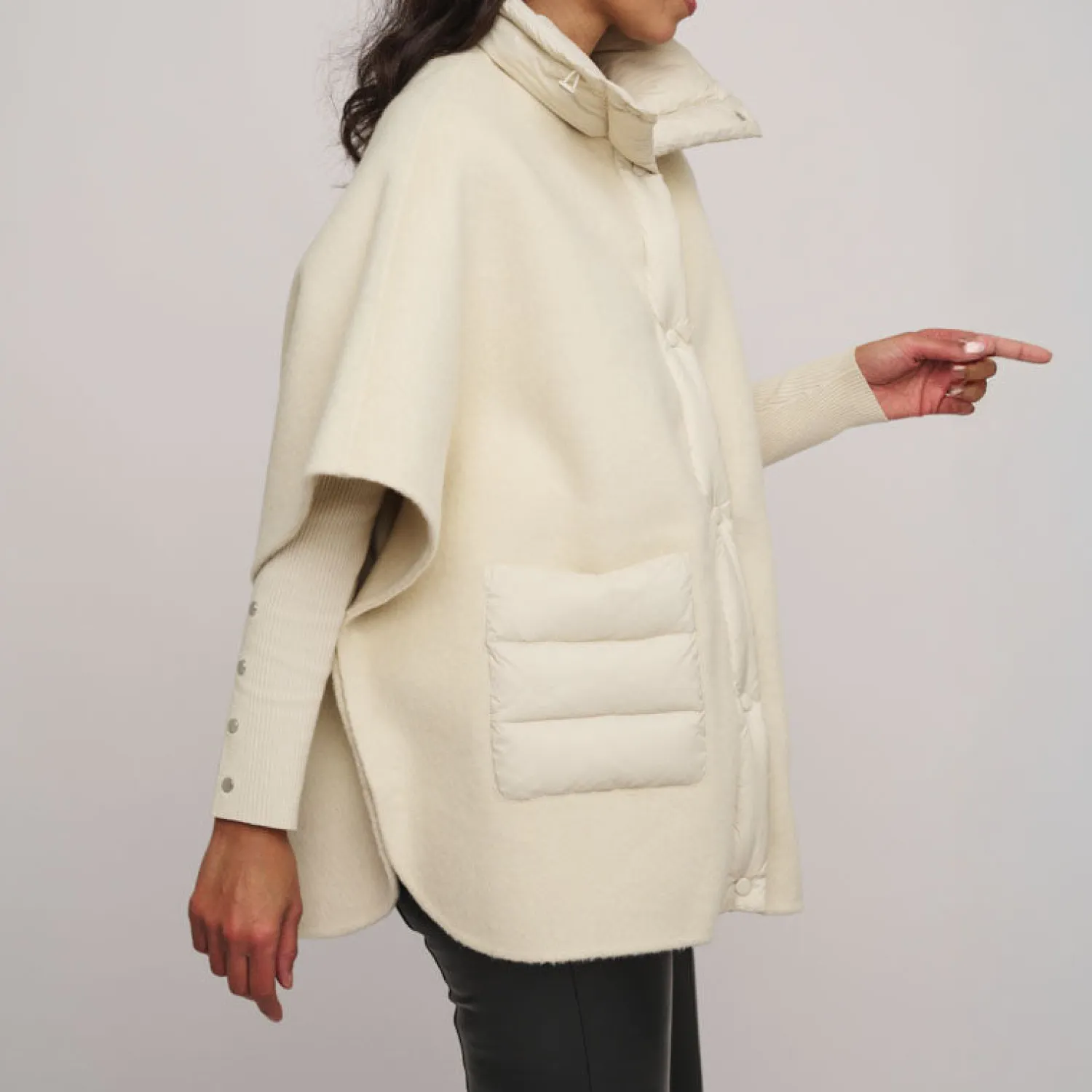 RINO & PELLE Mel Wool Cape In Birch