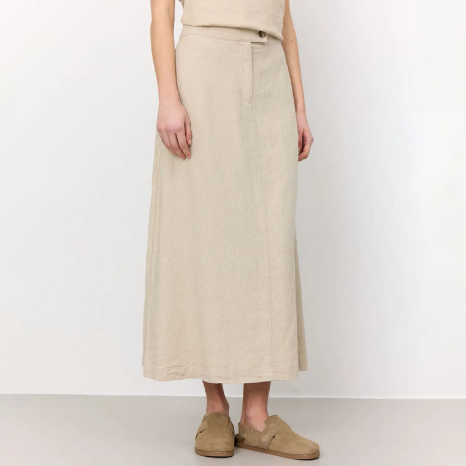 LEVETE ROOM Naja 22 Linen Mix Skirt In Island Fossil Melange