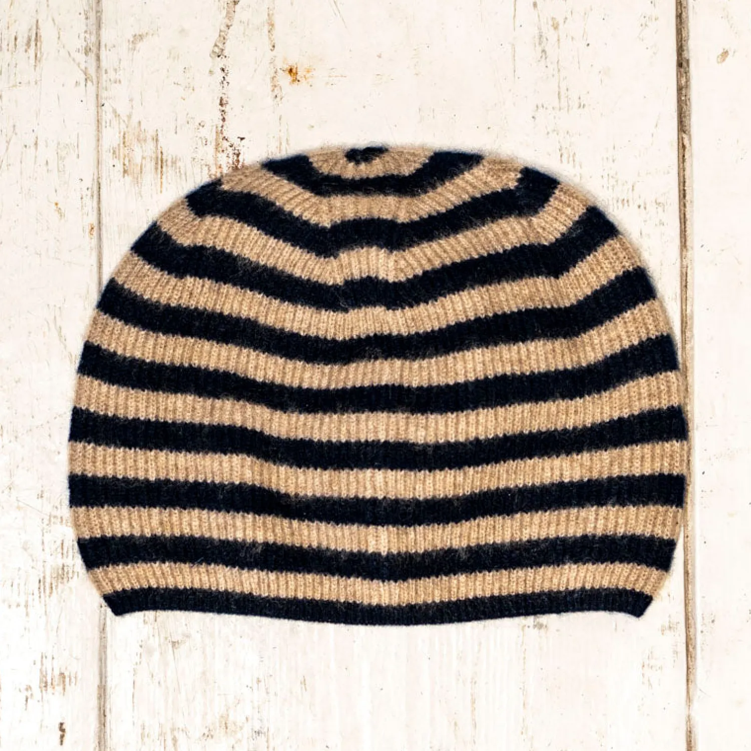 JUMPER1234 Narrow Stripe Rib Beanie In Navy/Light Brown