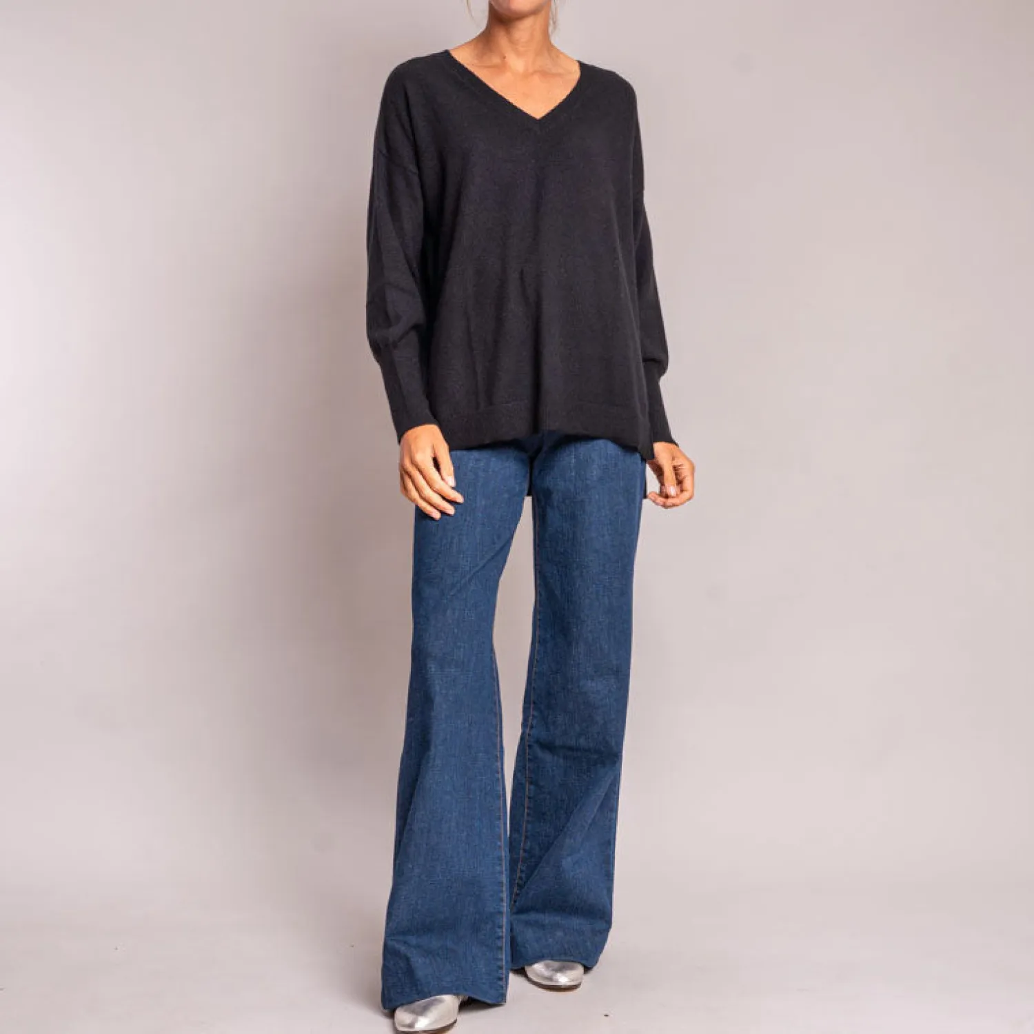 JUMPER1234 Oversize V Neck Jumper In Black