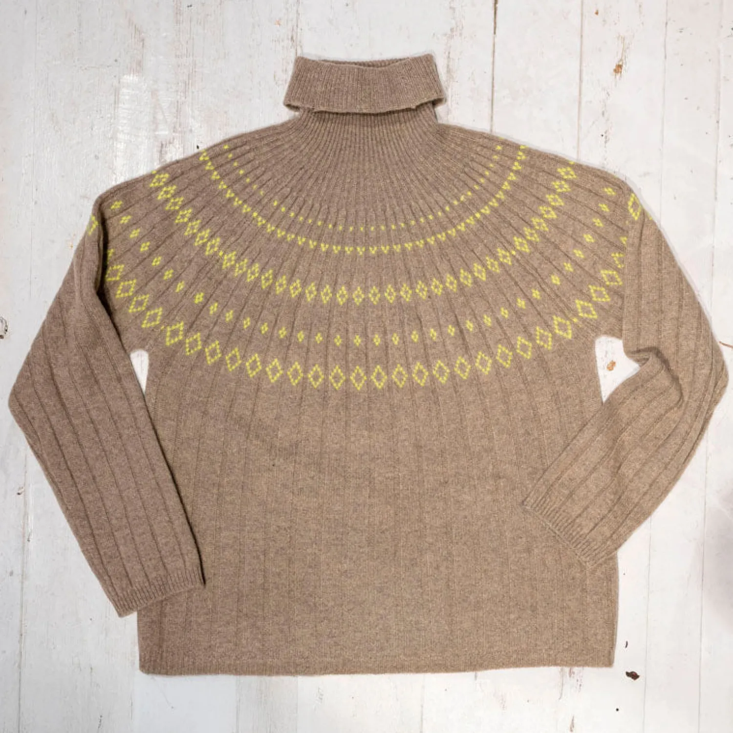 JUMPER1234 Rib Ski Roll Collar Knit In Light Brown/Neon Yellow