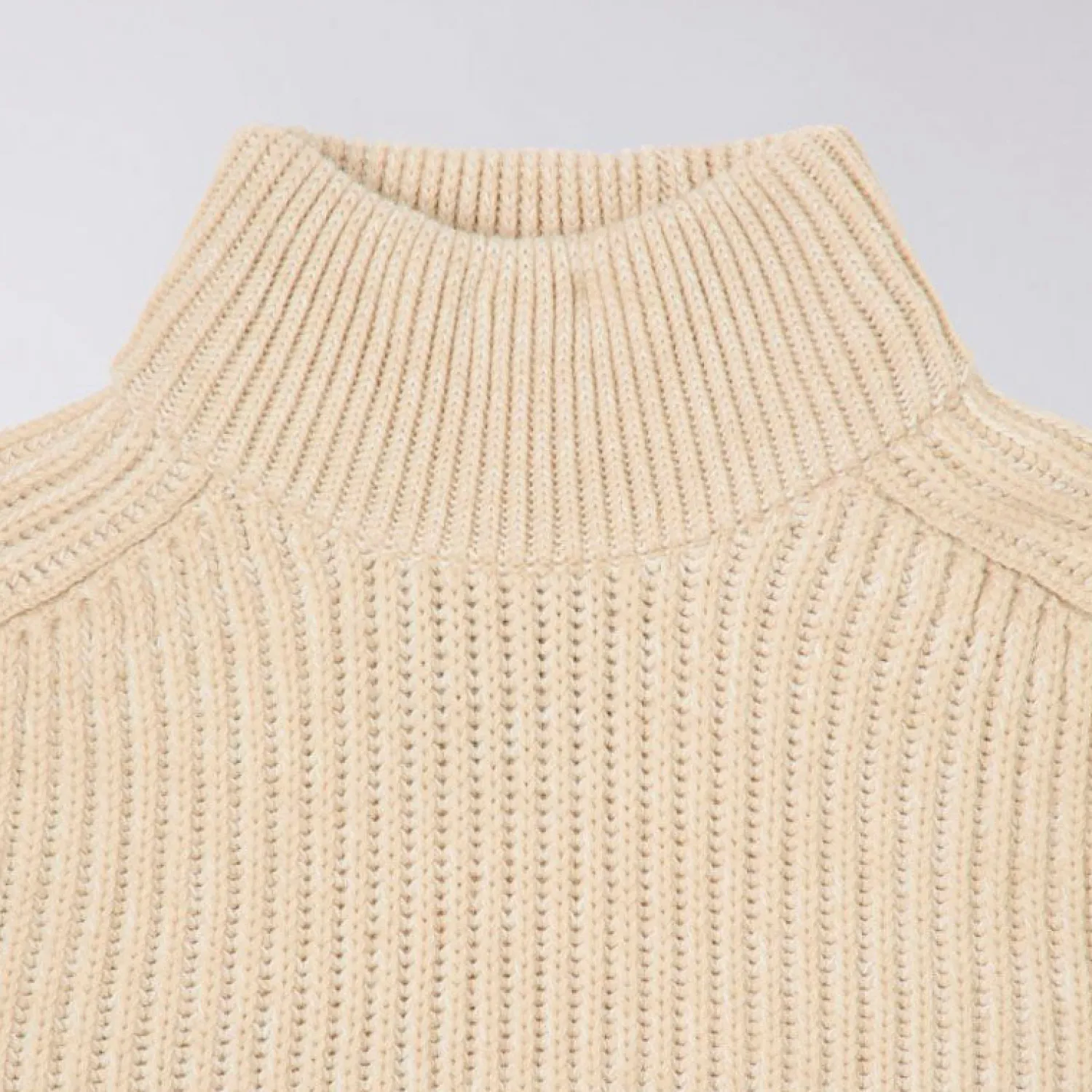 EDWIN Roni High Collar Sweater In Beige