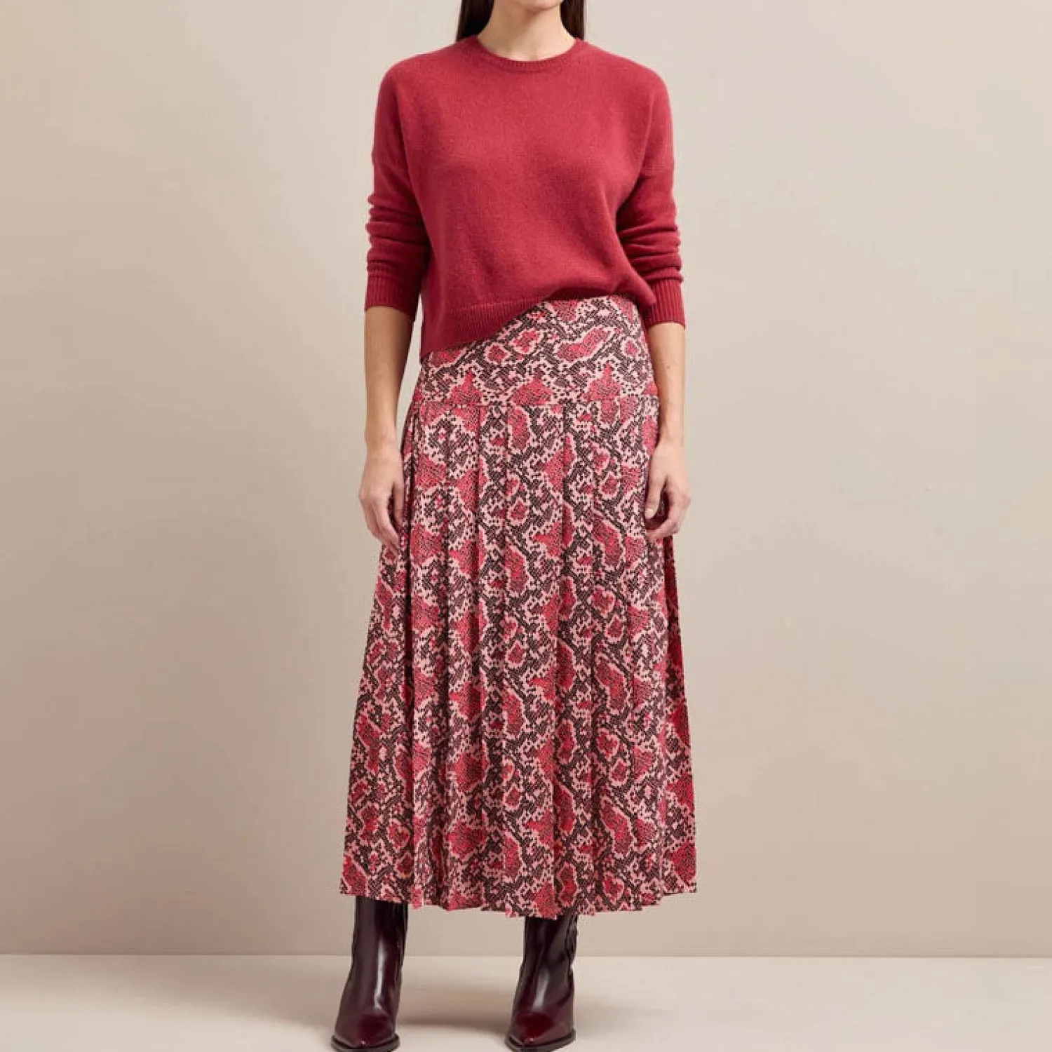 CEFINN Sienna Snakeskin Print Pleated Skirt In Pink