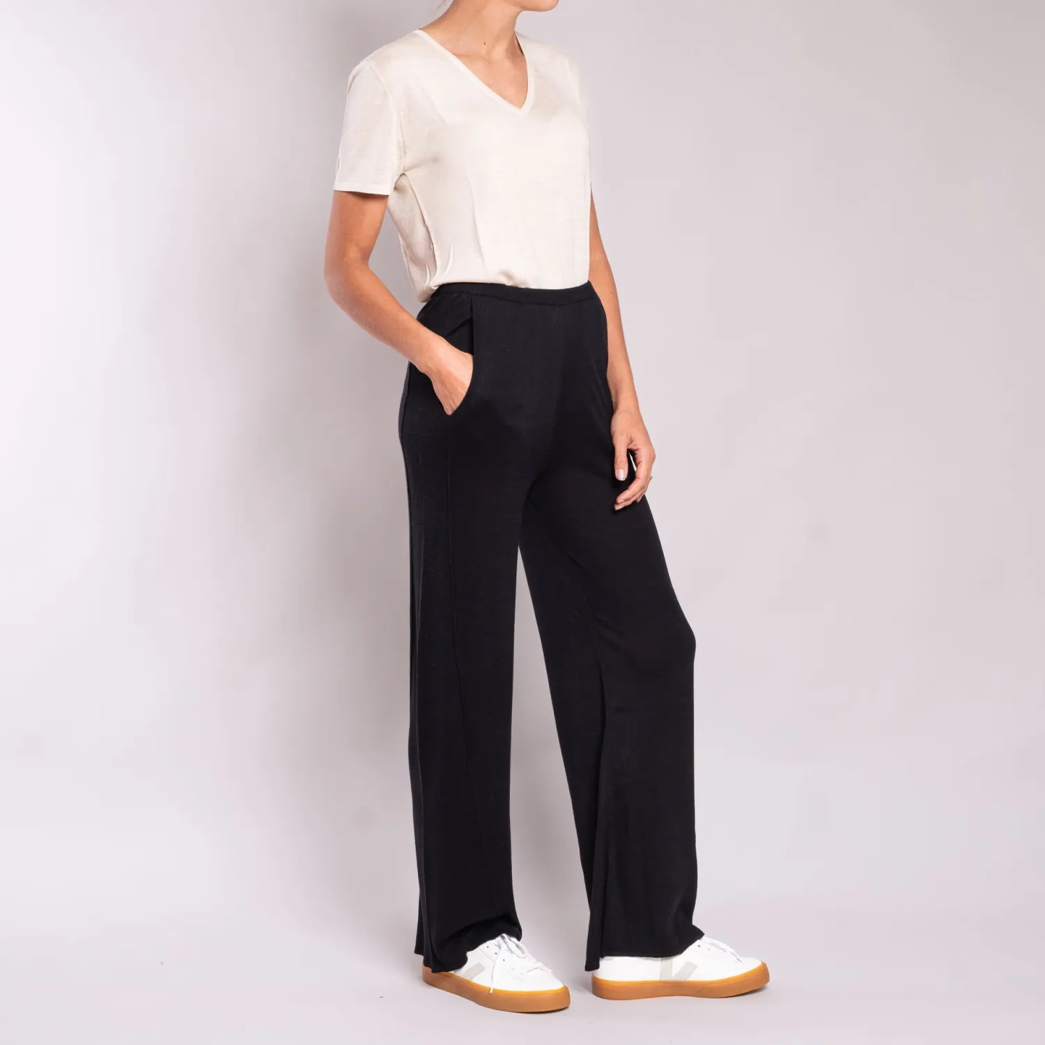 JEAN & TEMPLE Silk & Cashmere Trousers In Black