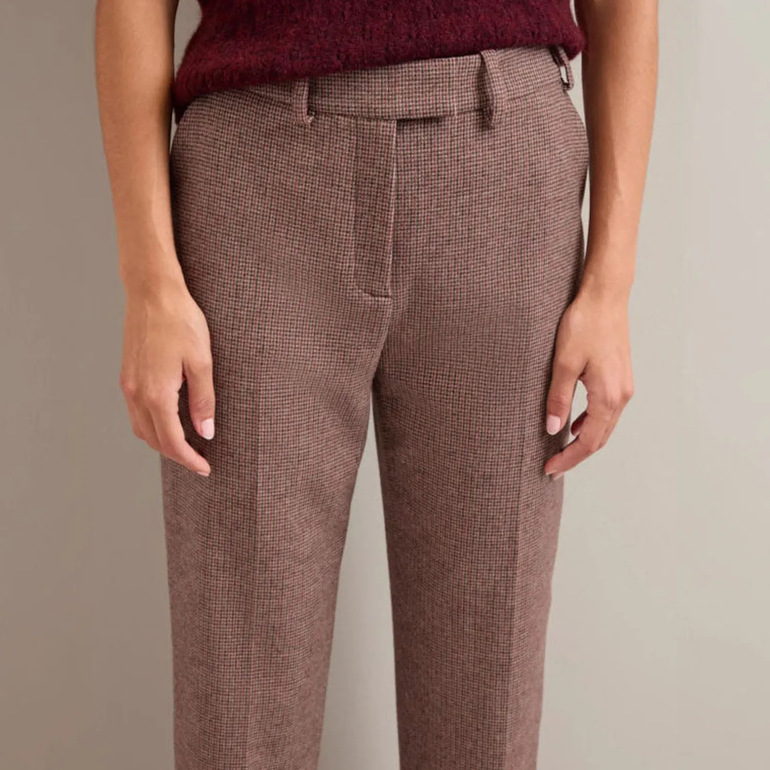 CEFINN Tatum Wool Blend Tapered Trousers In Red/Black