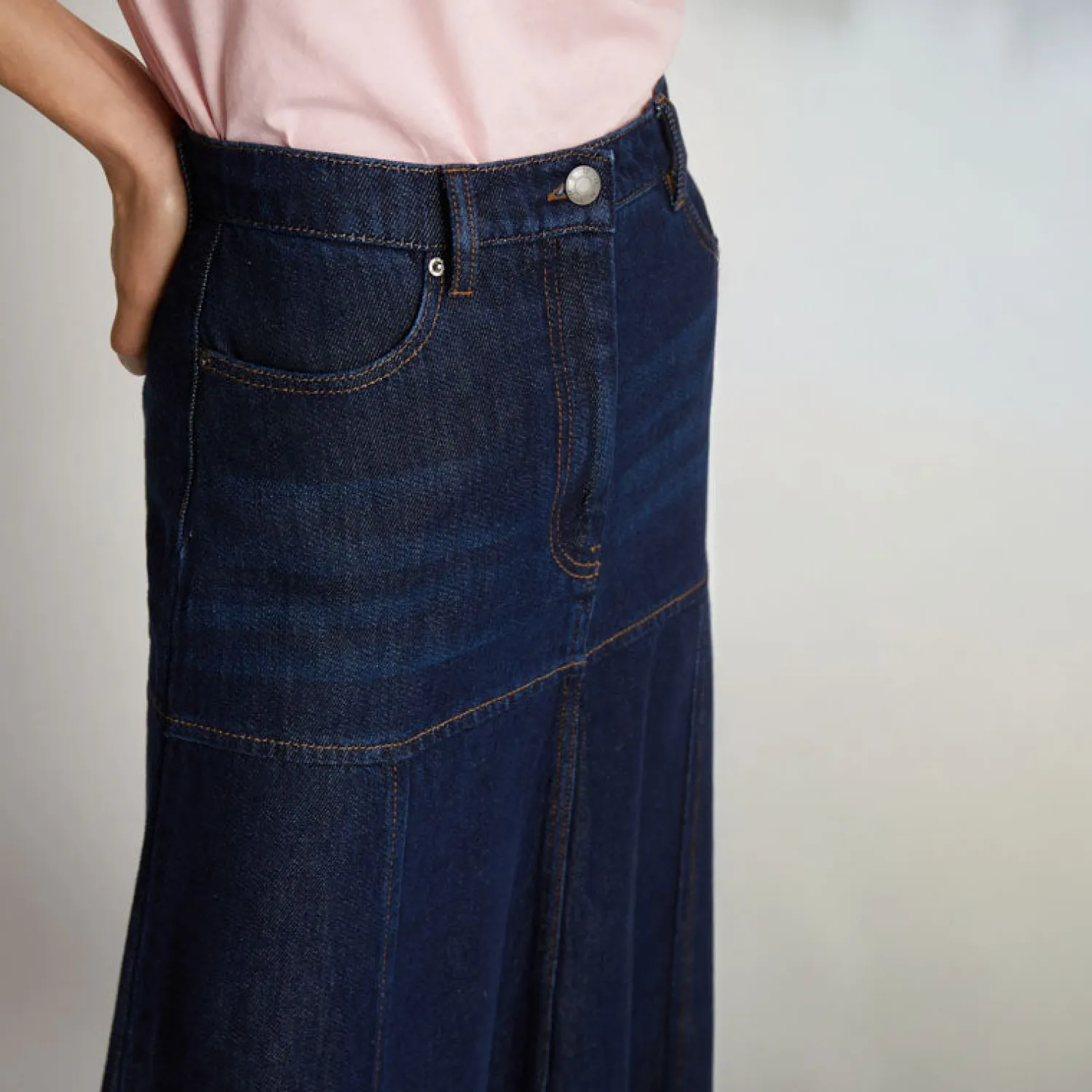 MUNTHE Tuxya Denim Skirt In Indigo