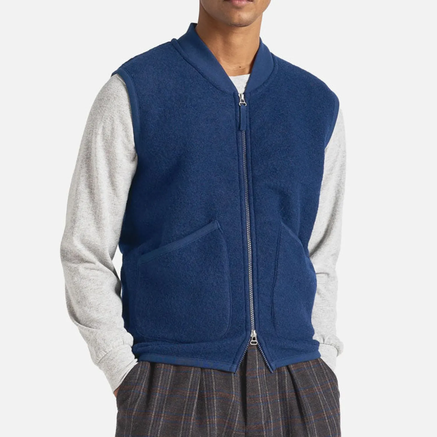 UNIVERSAL WORKS Wool Fleece Zip Gilet In Navy